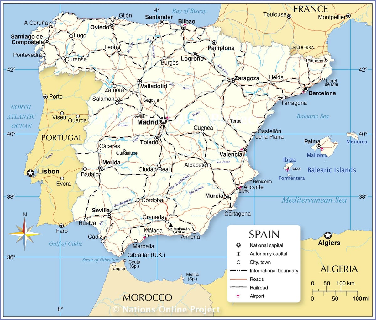 地図を示すスペイン